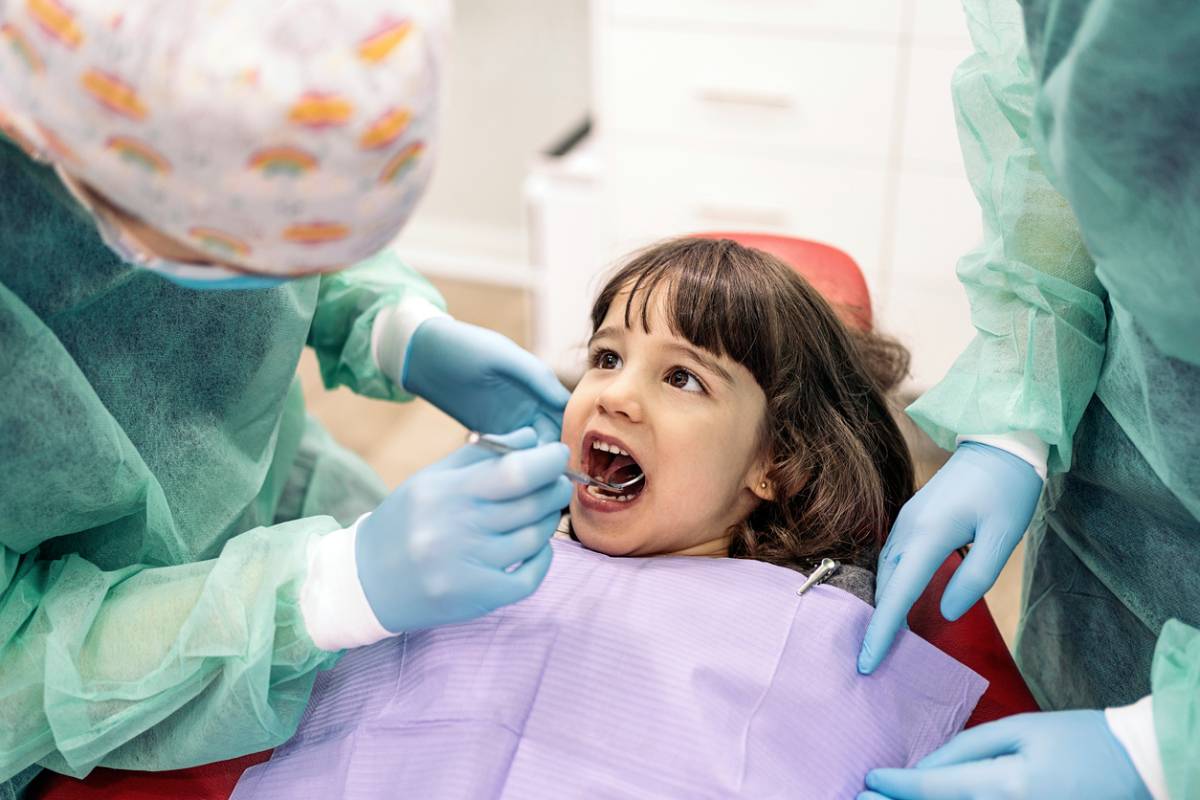 featured image for tips for taking your kid to the dentist