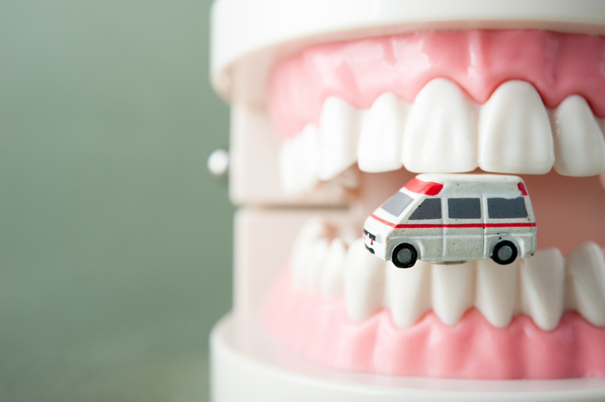 Featured image for What Is Considered a Dental Emergency?